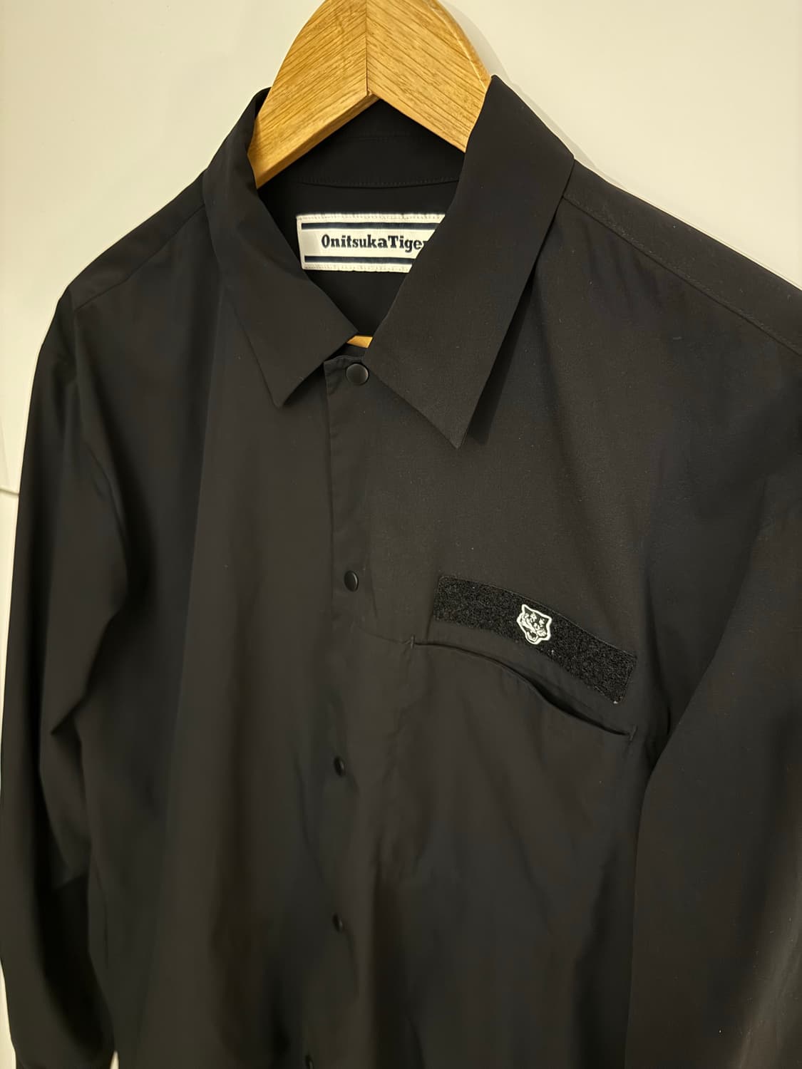 onitsuka tiger 오니츠카 타이거 셔츠 M사이즈 상품이미지2