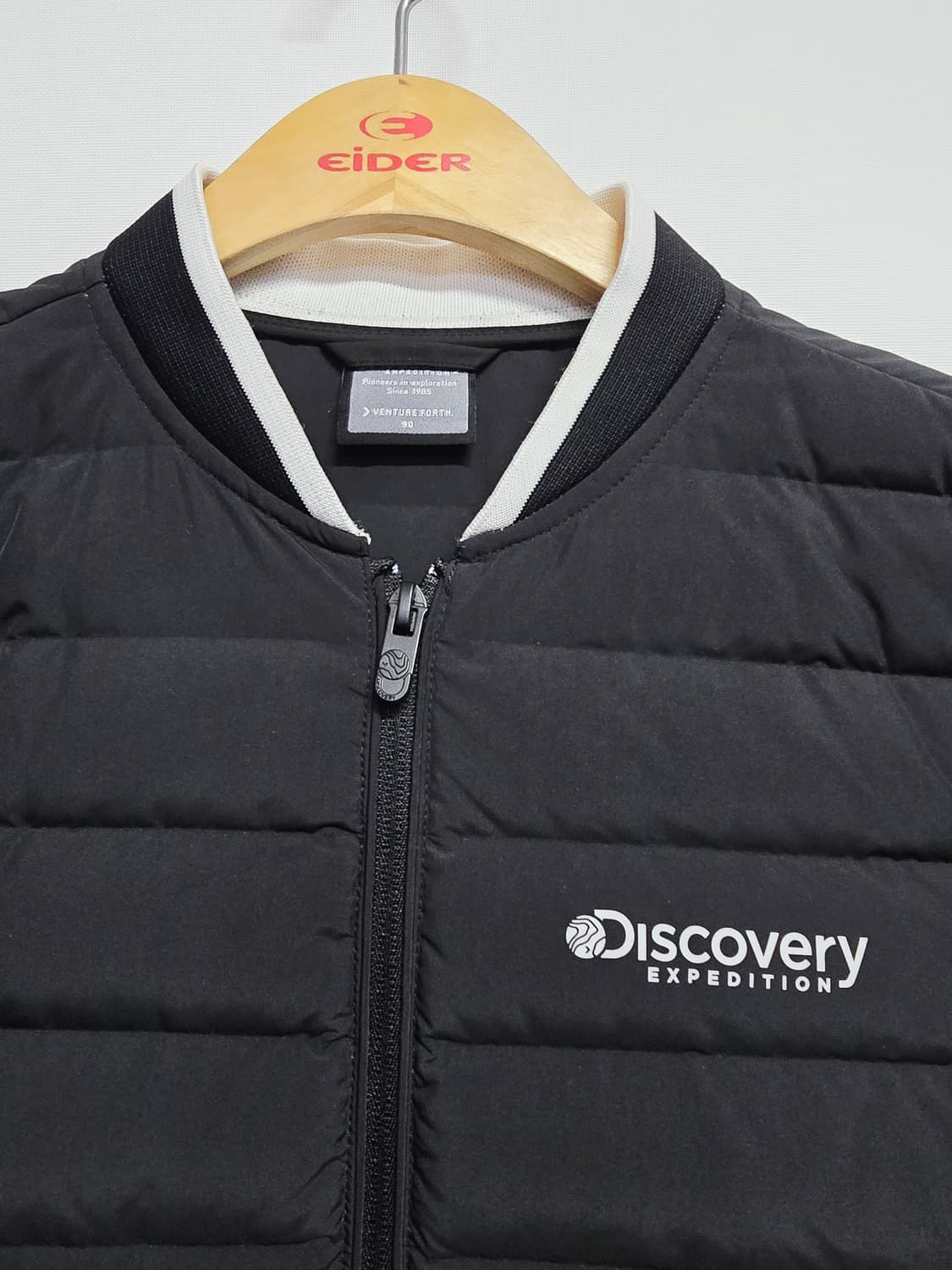 디스커버리 구스다운롱패딩 블랙 90 상품이미지2