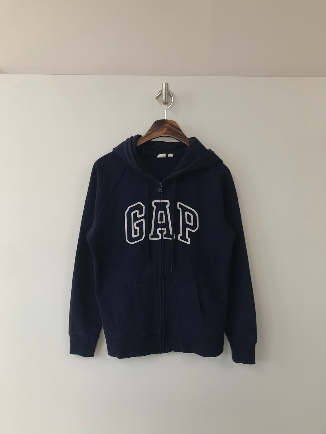 Gap 갭 자수로고 네이비 후드집업 상품이미지2