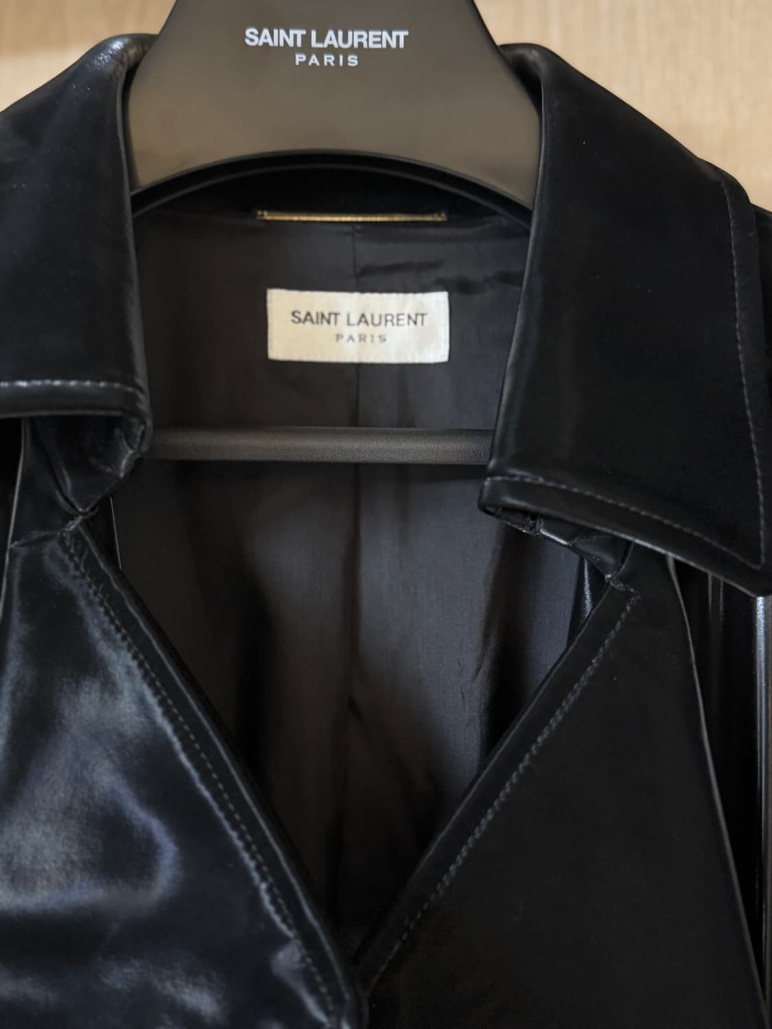 생로랑 페이턴트 트렌치코트 급처 상품이미지2