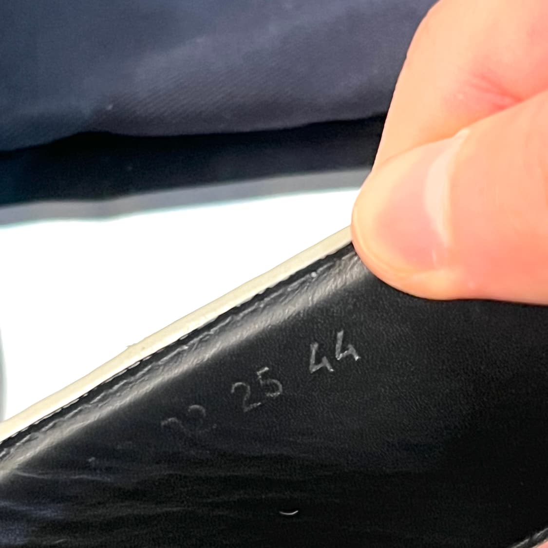 [정품] 디올 알리아스 샌들 그래비티 레더 베이지 44사이즈 상품이미지6