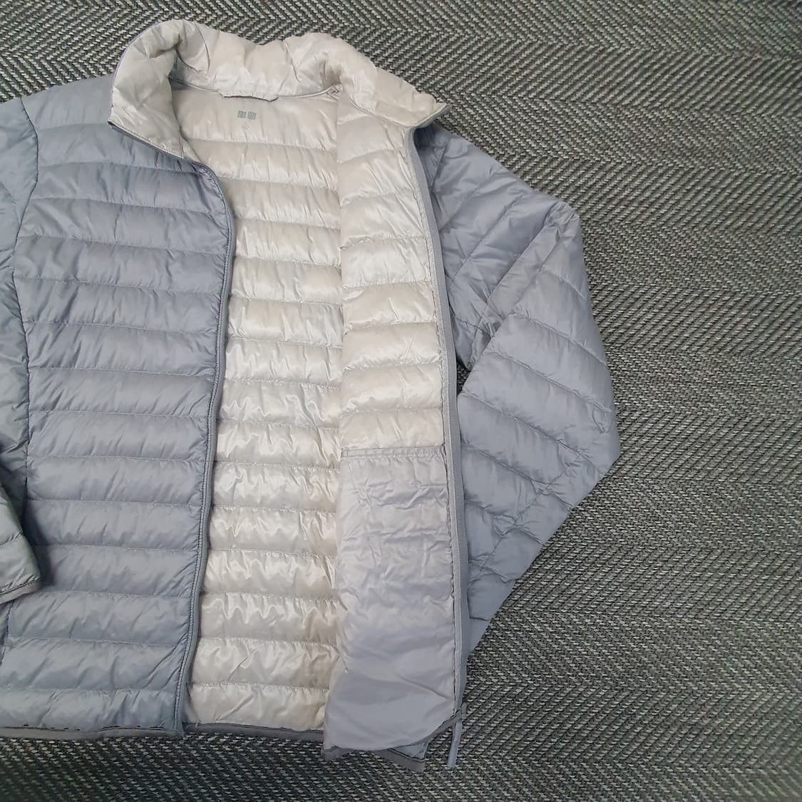 유니클로 오리털 경량패딩 남자105 상품이미지5