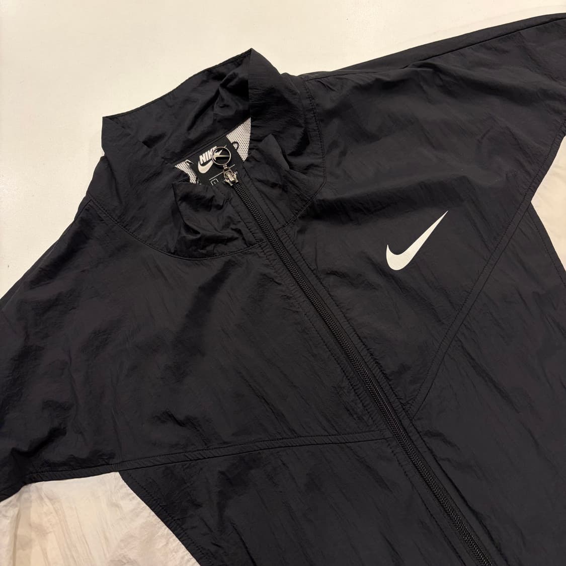 [L] 나이키 바람막이 블랙/화이트 자켓 B892 상품이미지3
