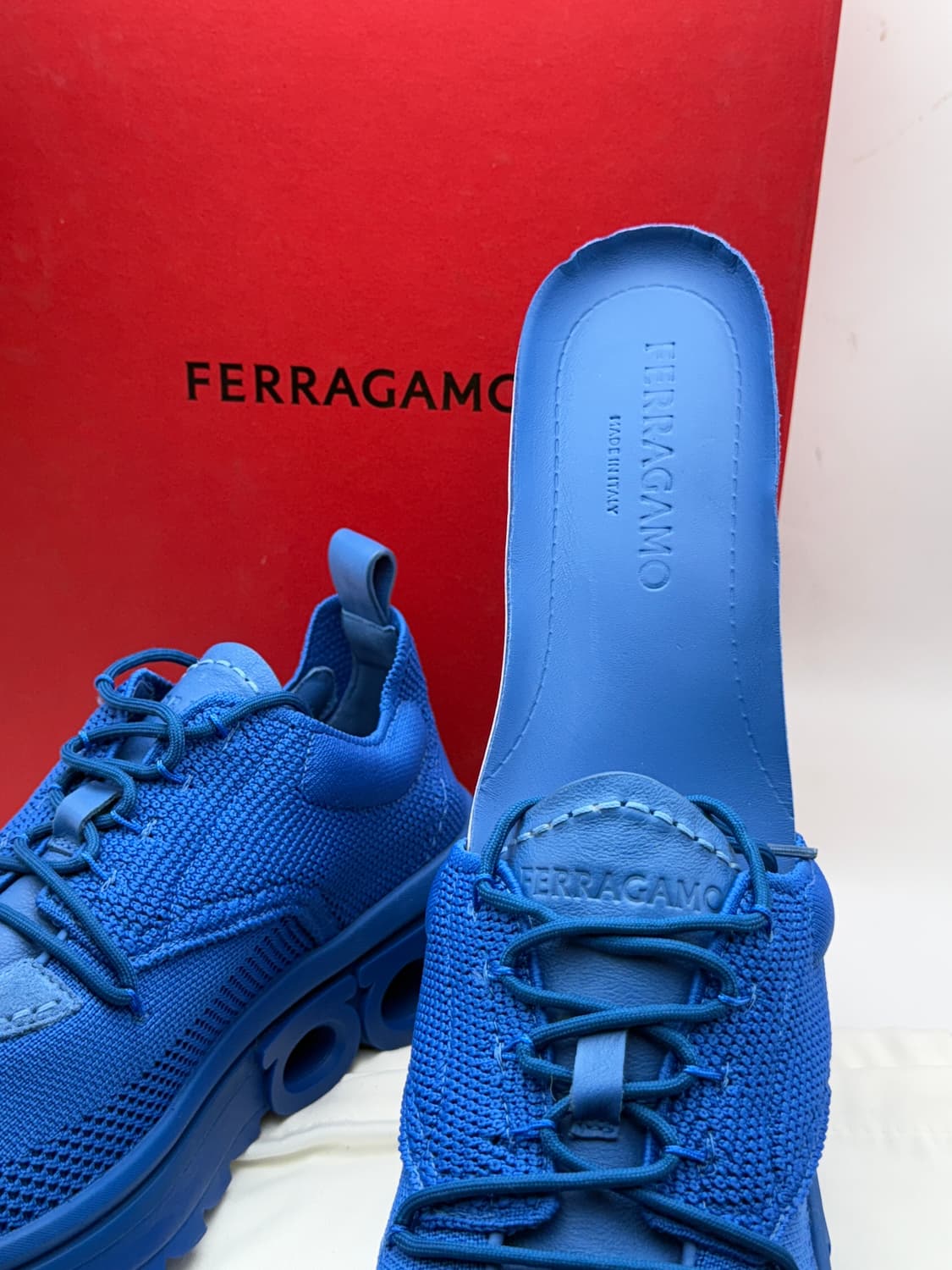 정품)페라가모스니커즈270 상품이미지8