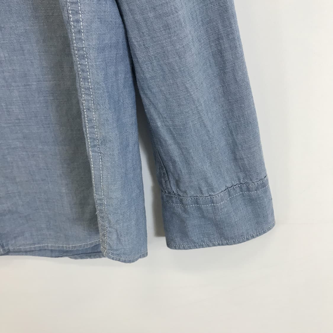 유니클로 샴브레이 셔츠 라이트블루 [M] 상품이미지3