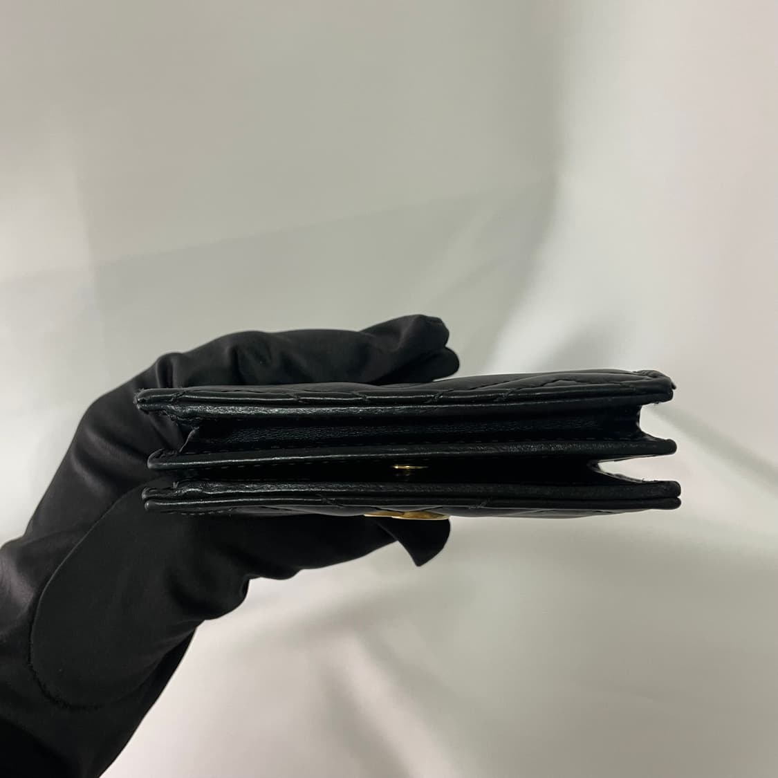 구찌 마몬트 마틀라쎄 반지갑 블랙 S급 단품 상품이미지4