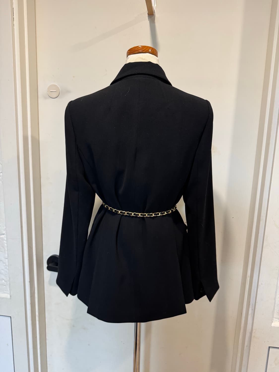 Page u페이지유 블랙자켓 상품이미지7