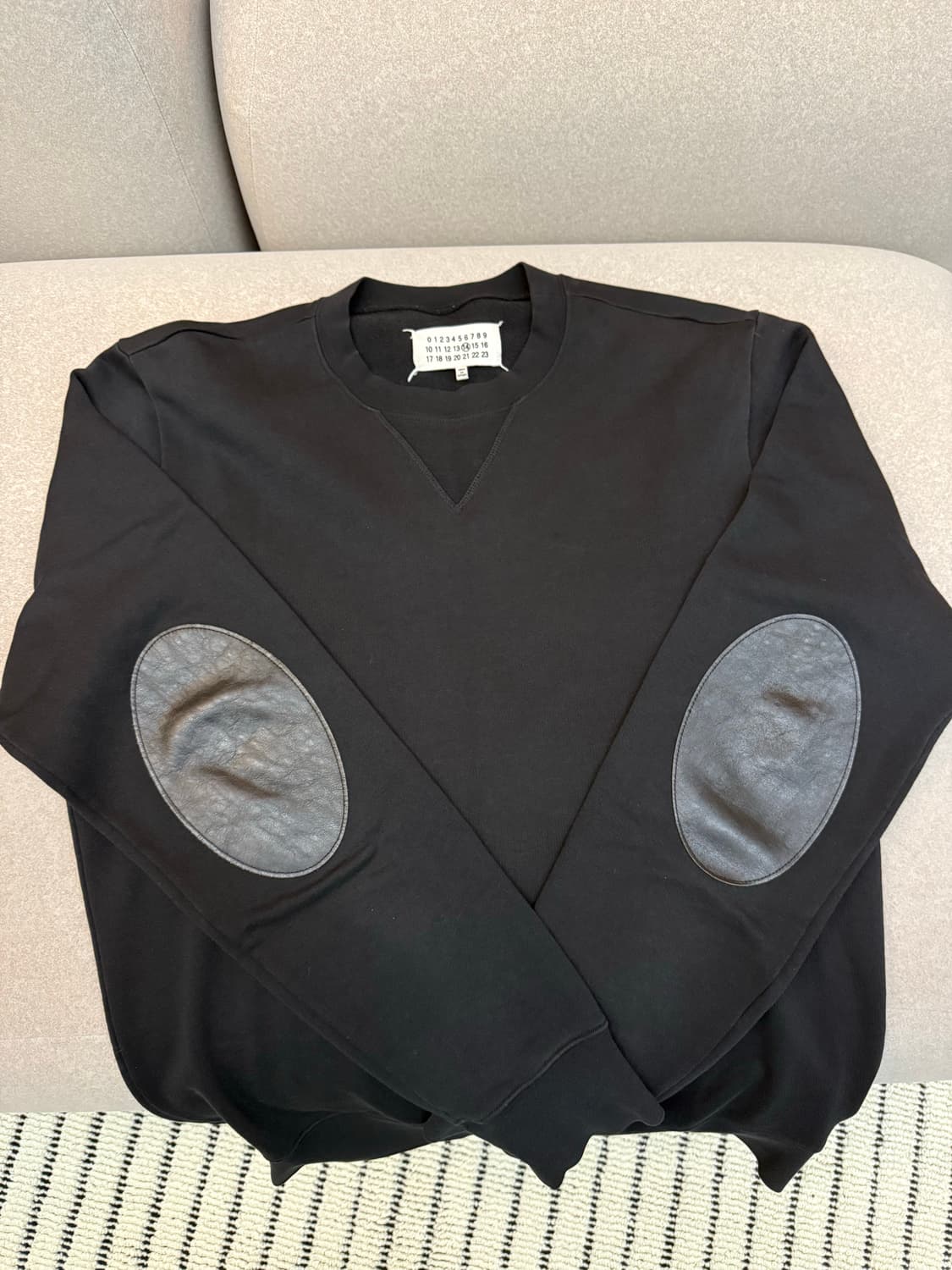 마르지엘라 엘보패치 맨투맨 상품이미지4