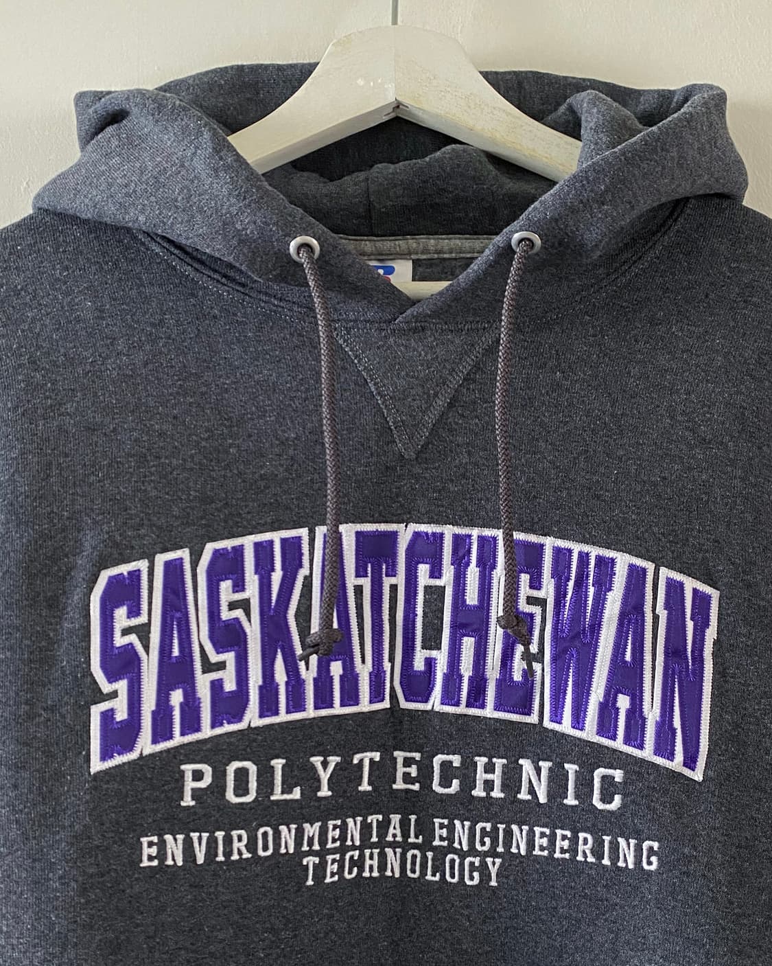 러셀 SASKATCHEWAN POLYTECHNIC 후드티 상품이미지4