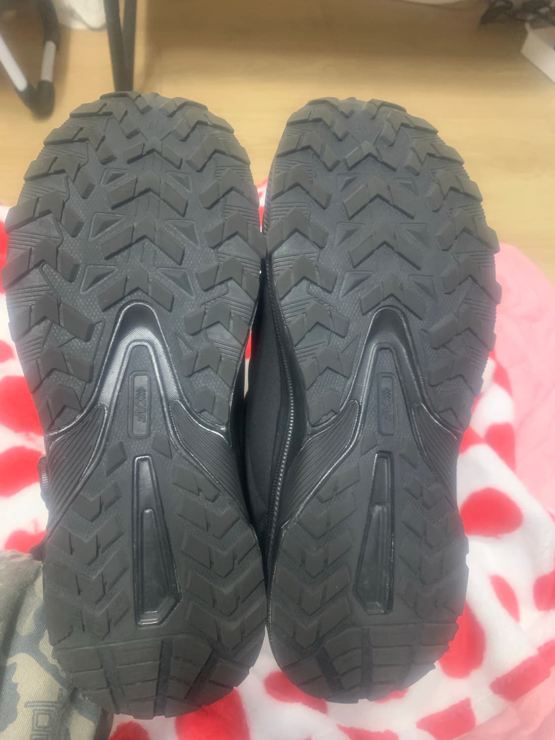 방한방수 트레킹화 판매합니다 상품이미지9