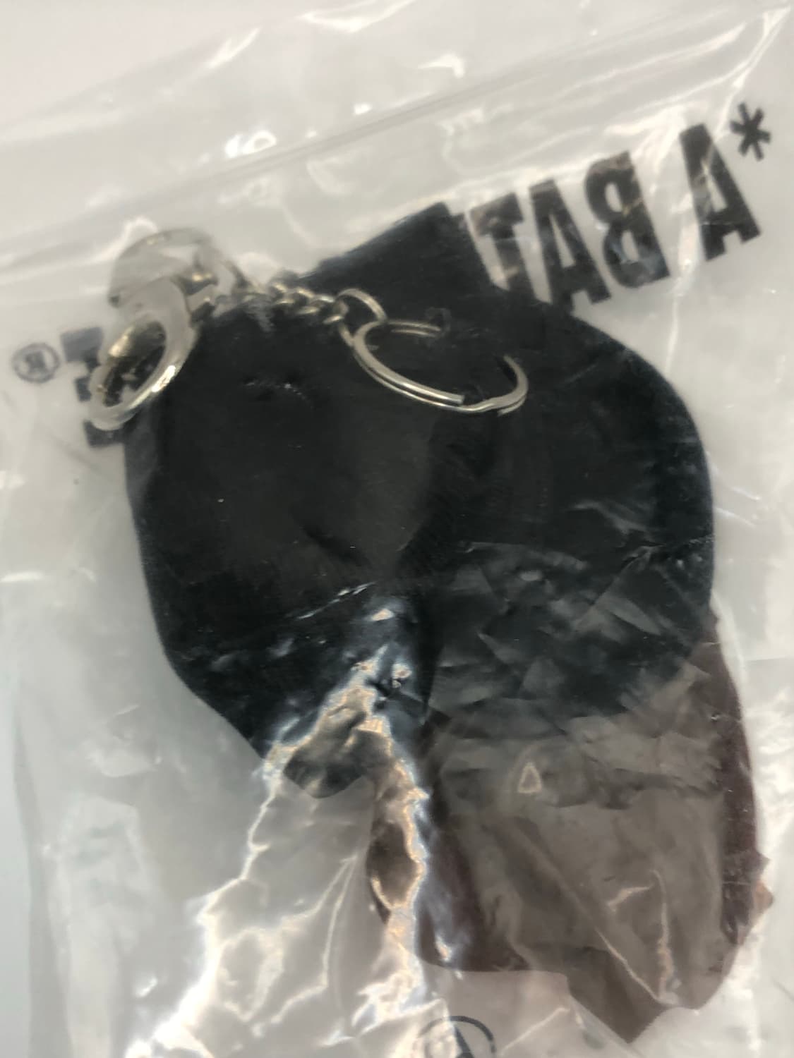 마일로 뉴에라 캡 키 체인 블랙 상품이미지3