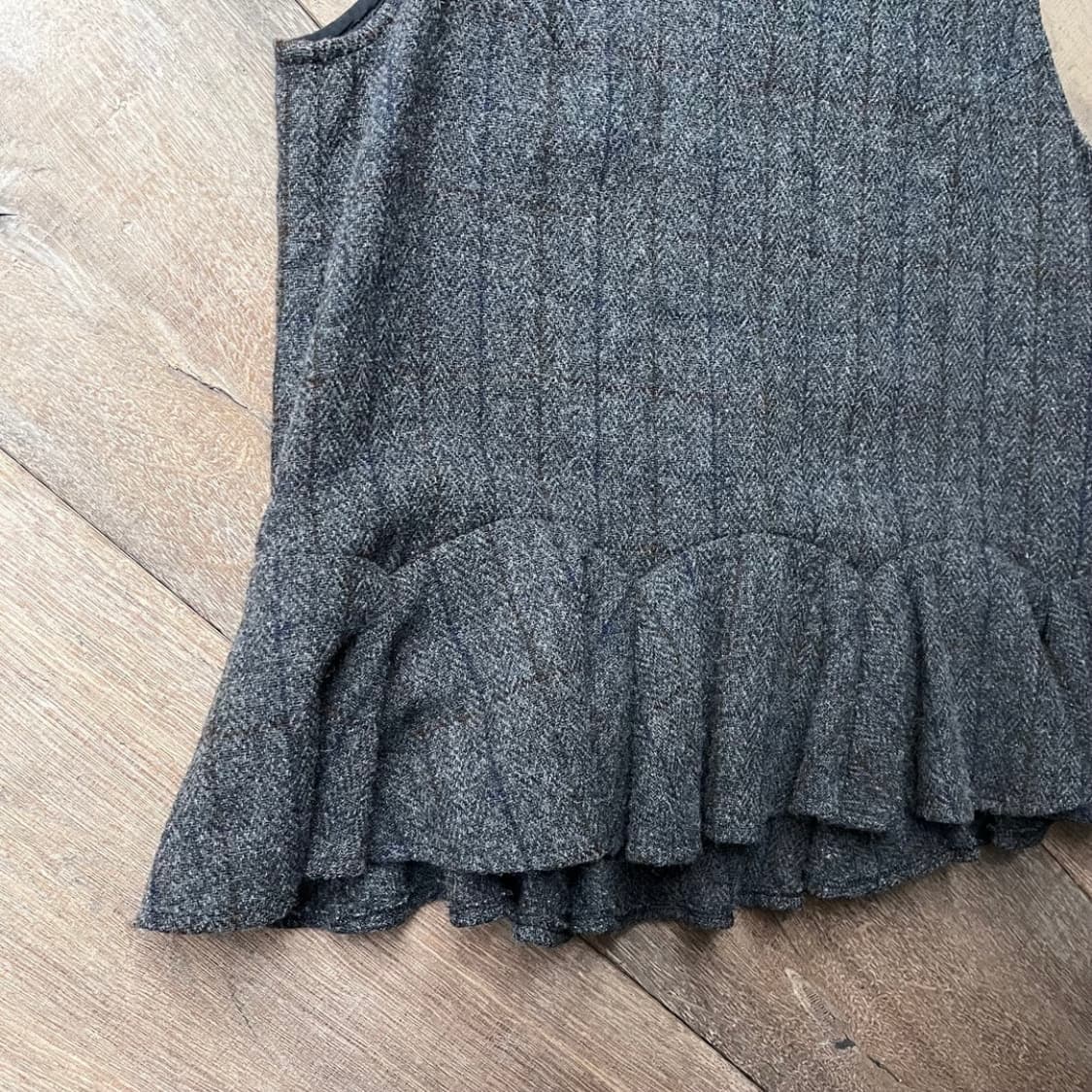 Ruffle Check Vest 상품이미지2