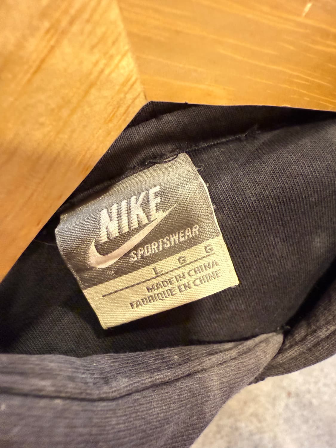 나이키 스포츠웨어 빅로고 피그먼트 후드티 블랙 상품이미지2