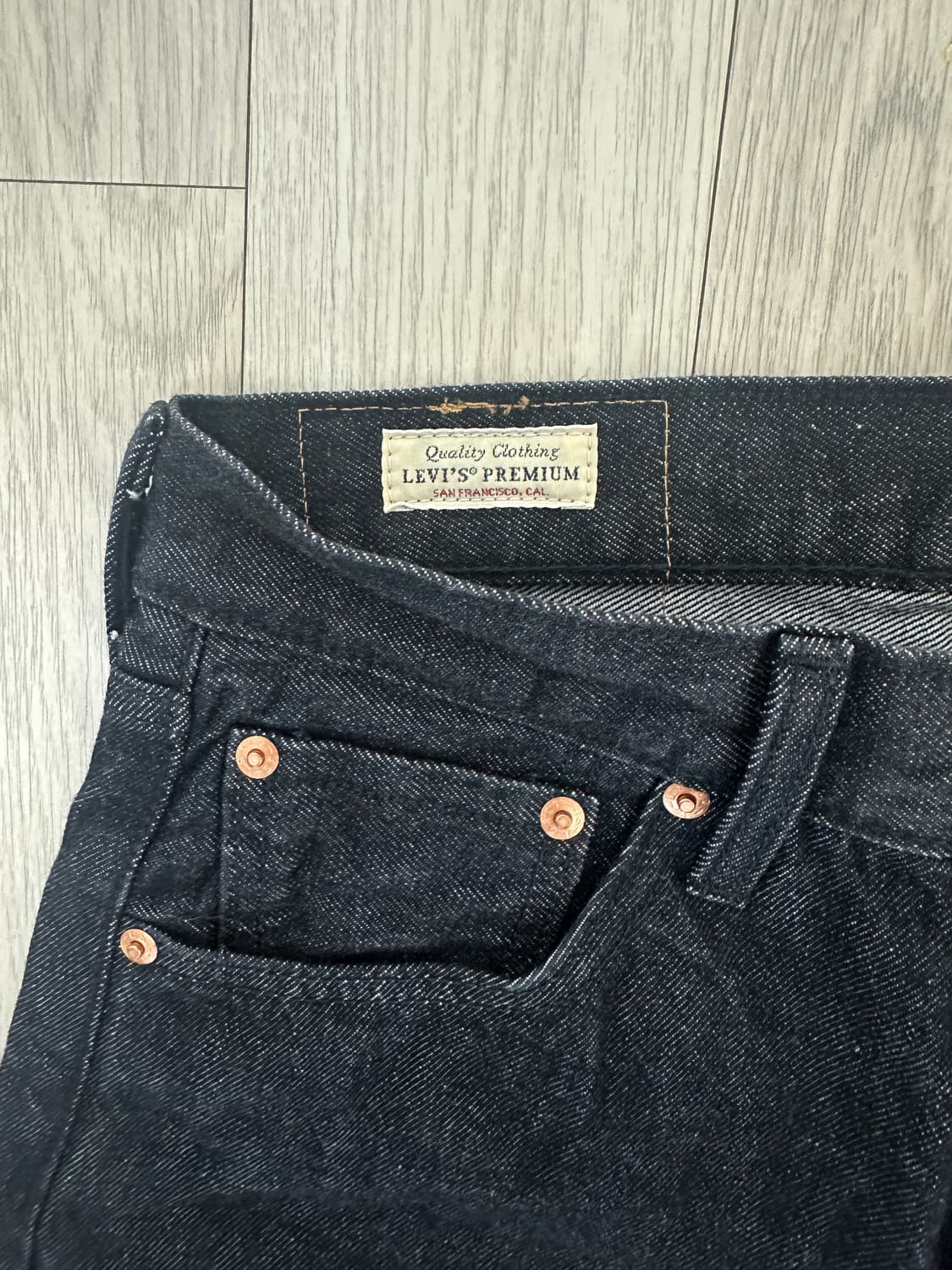 리바이스 501 블랙 셀비지 005013654 상품이미지4