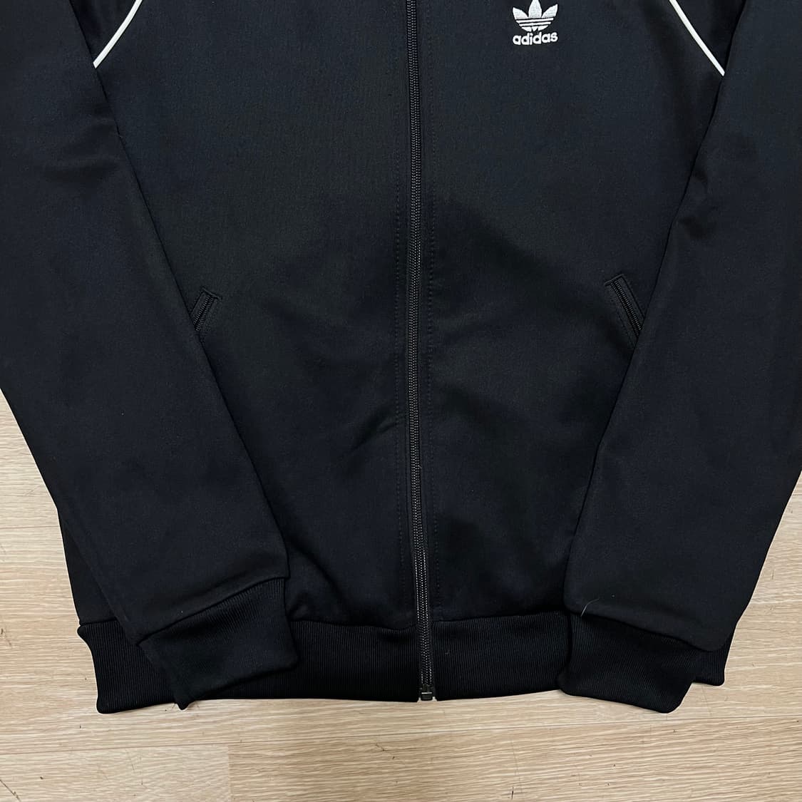 아디다스 여성 트레포일 로고 슈퍼스타 져지 트랙탑 자켓 [블랙] M/95 상품이미지3