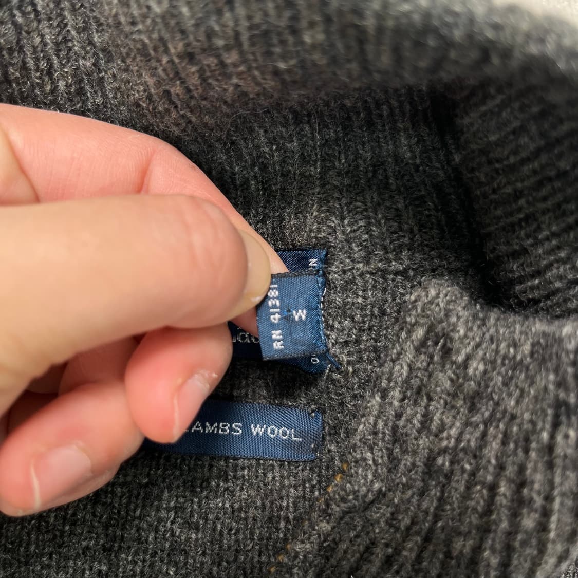 100 폴로랄프로렌 램스울 엘보 패치 챠콜 니트 집업 상품이미지3