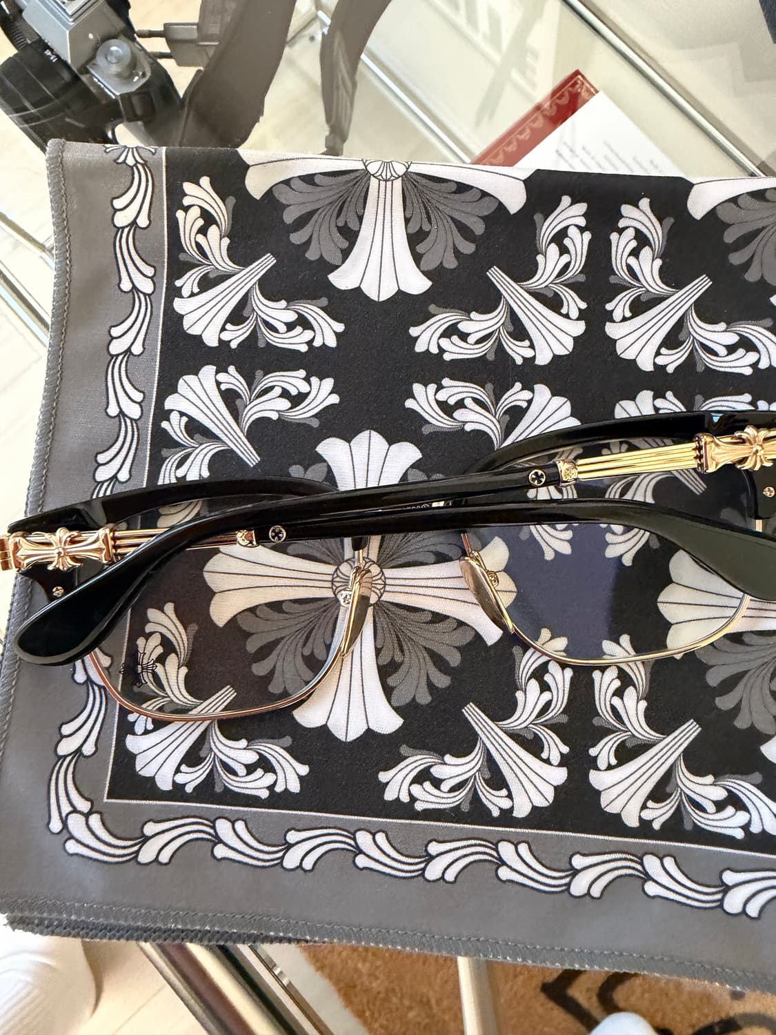 크롬하츠 보넨노이슈어 II 블랙/골드 안경 상품이미지3