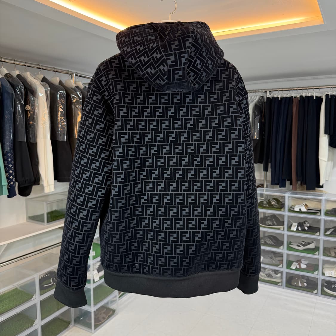 [리오브] 펜디 FF 풀 모티프 벨벳 후드 블루종 자켓 상품이미지2