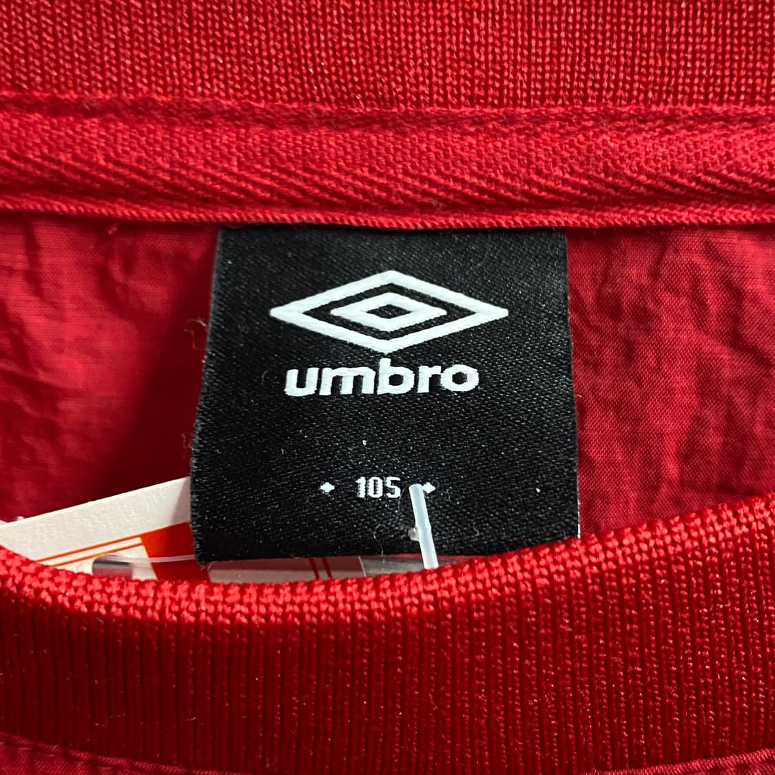 엄브로 빅로고 스트링 레드 배색 웜업 아노락 B4071 상품이미지4