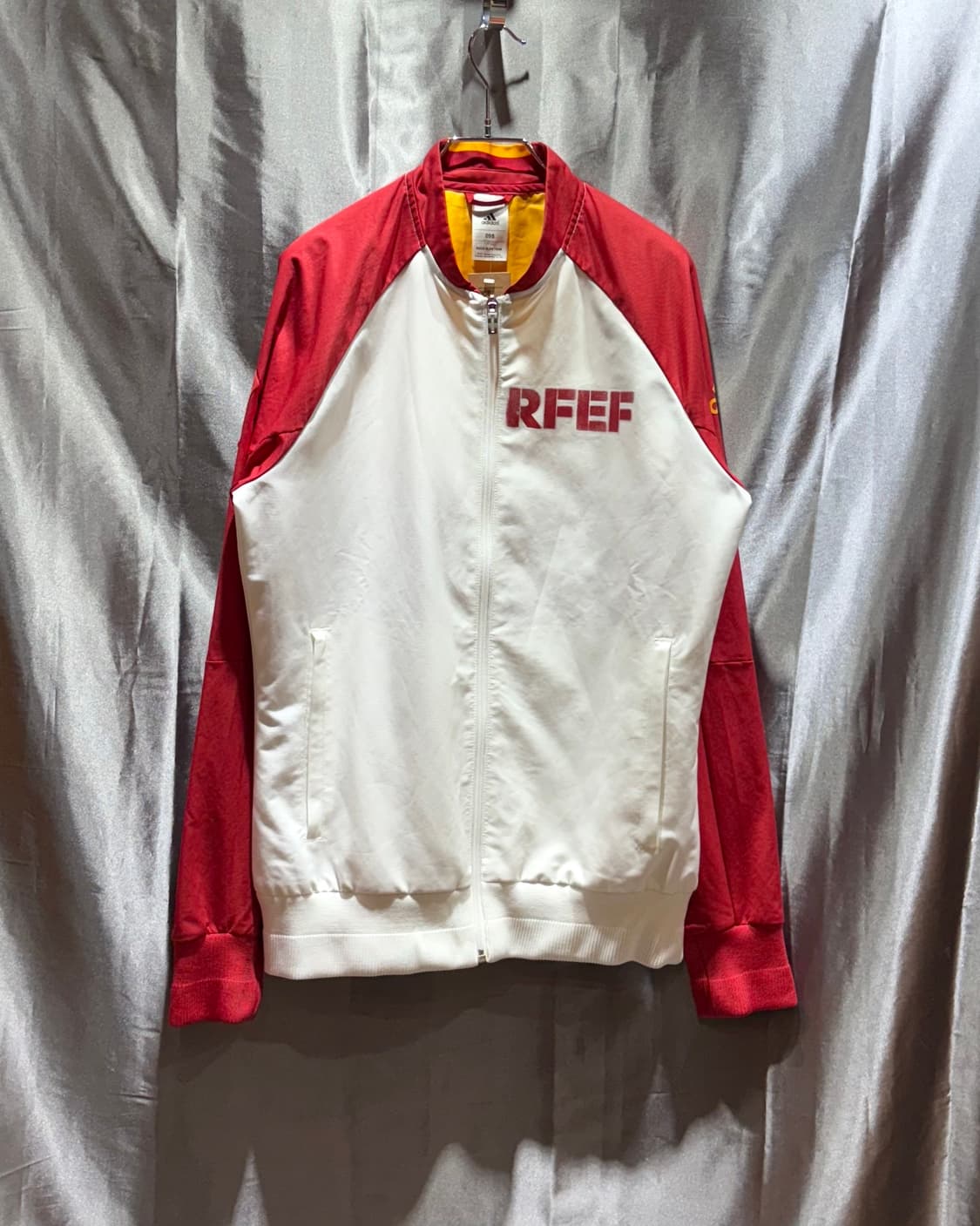 M 아디다스 RFEF 레드 배색 화이트 나일론 자켓 상품이미지2