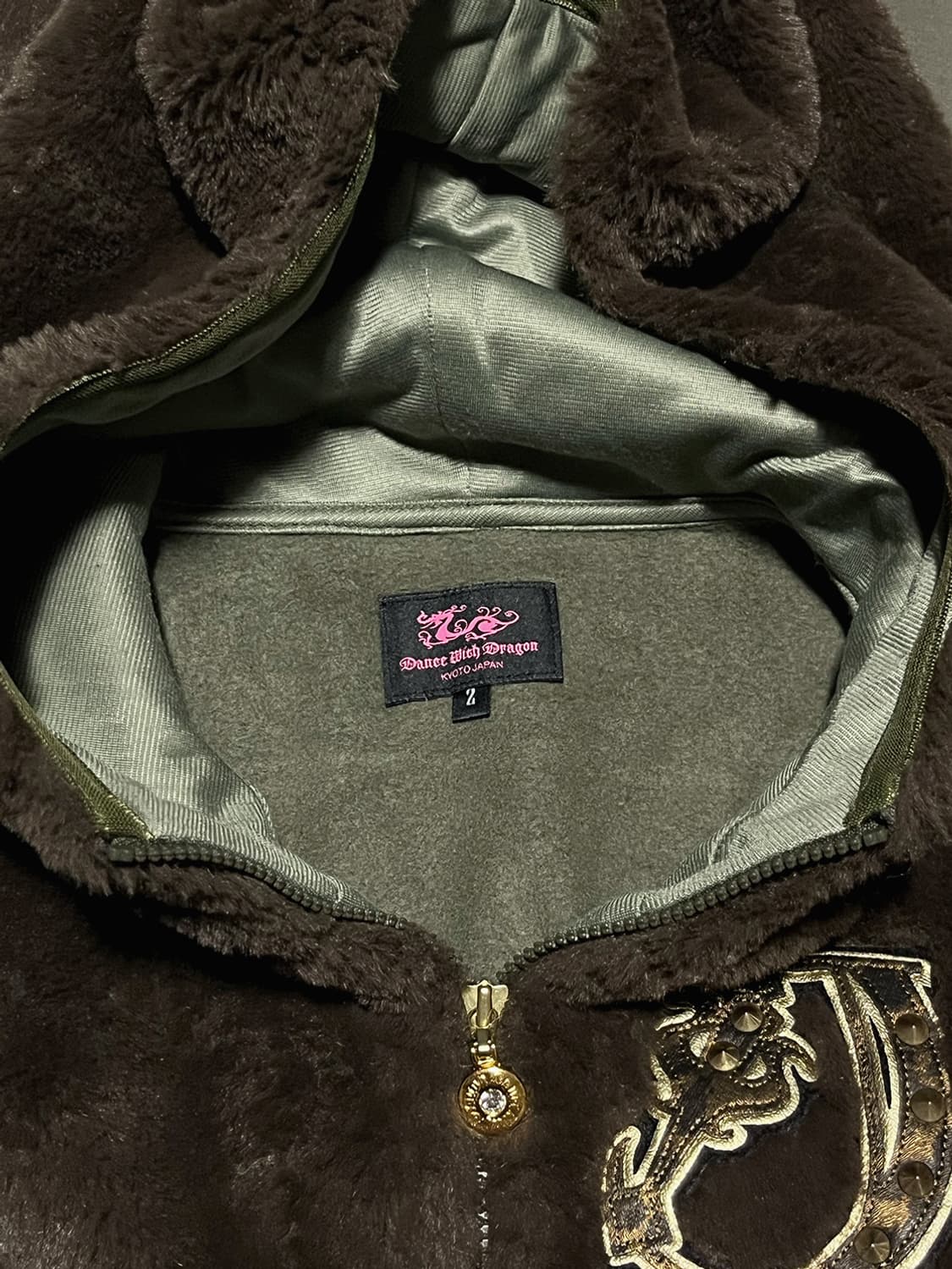 (dnace with dragon) 00s stud hood  상품이미지5