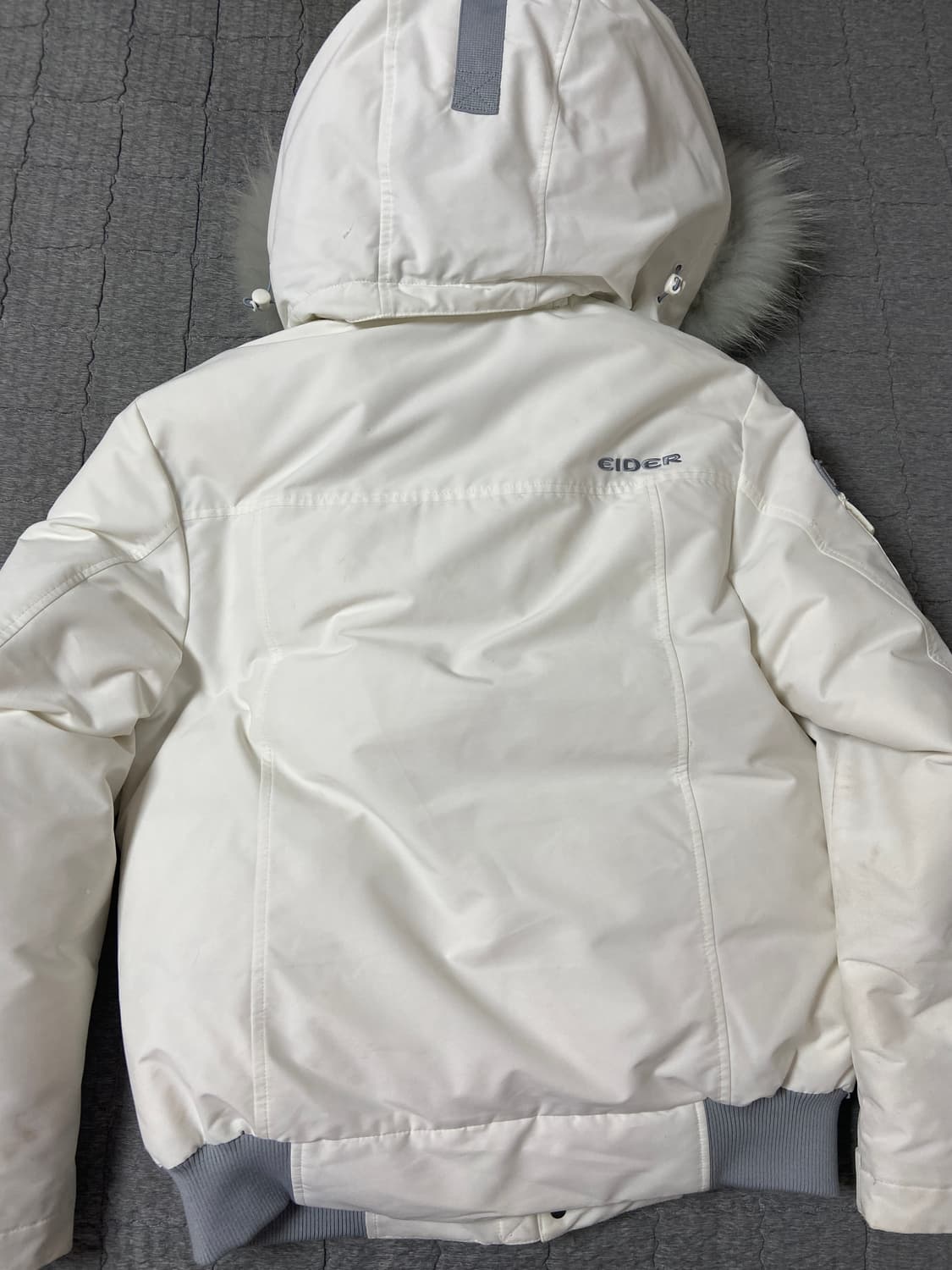 아이더 화이트 그레이 스투키 다운 자켓 패딩 숏패딩 S 상품이미지3