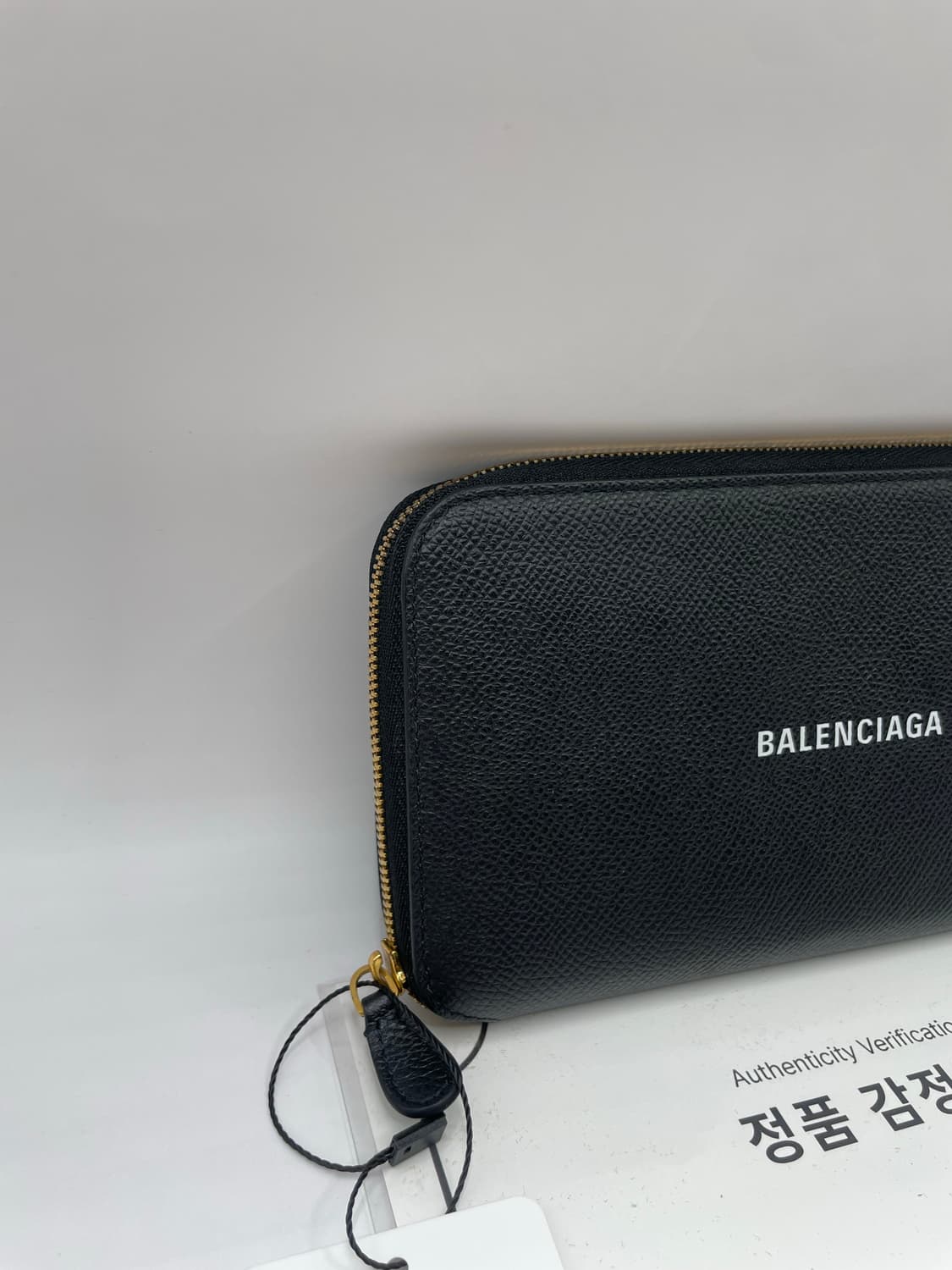 발렌시아가 로고 어라운드 장지갑 상품이미지2