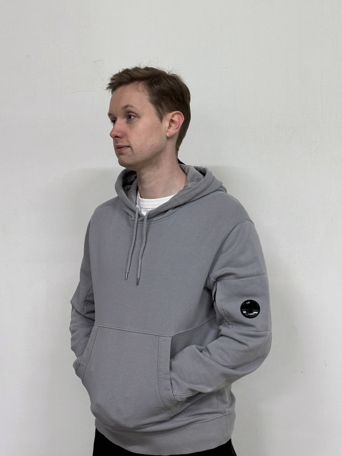 21 씨피컴퍼니 그레이 컴퍼스 후디 상품이미지1