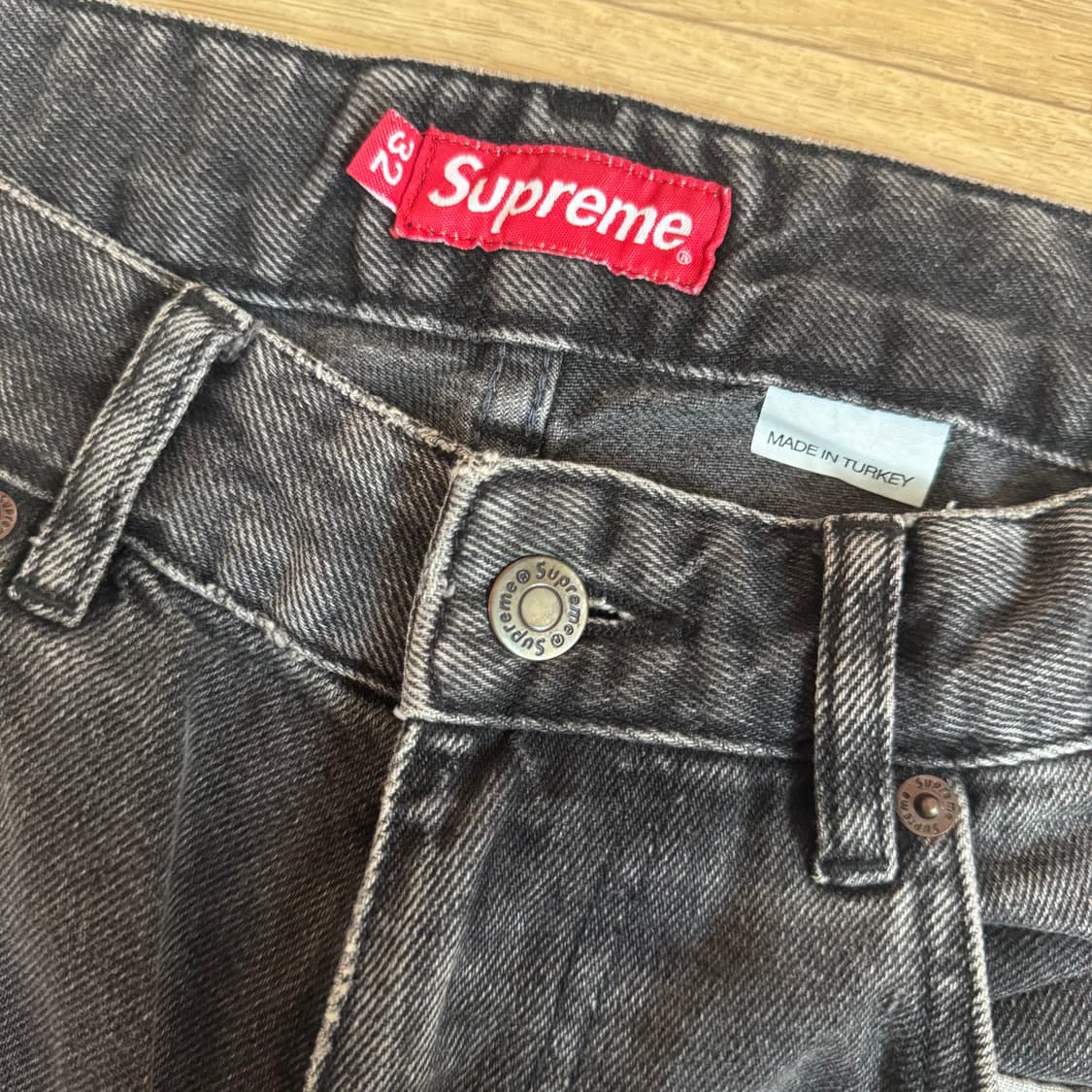 Supreme 2-Tone Paneled Jean 상품이미지2