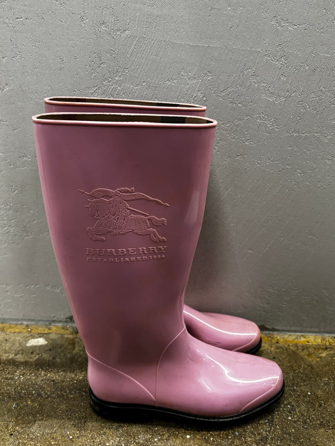 버버리 핑크 레인 부츠 235 상품이미지5