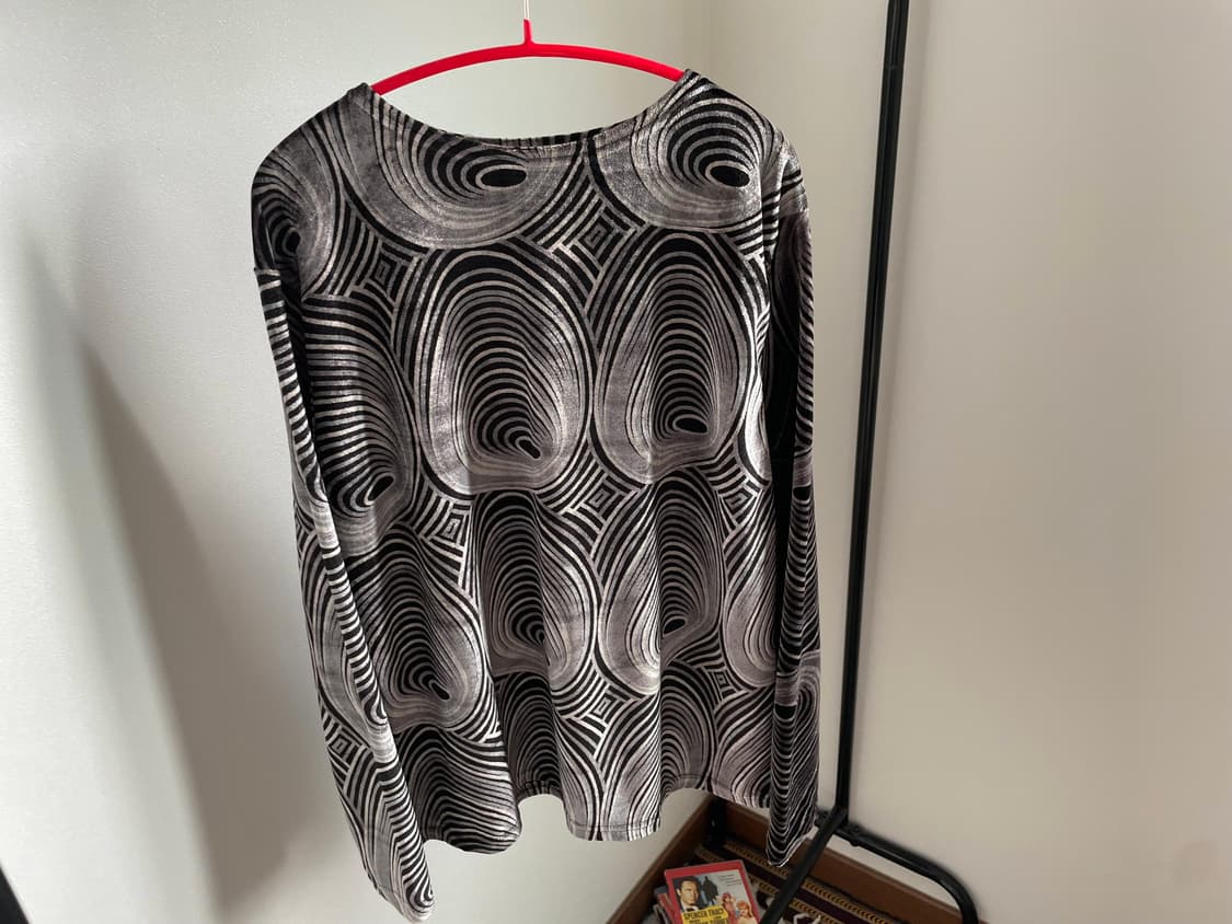 Patterned long sleeve 상품이미지2