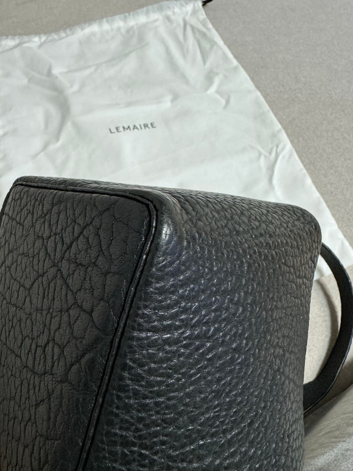 르메르 폴디드 스몰 블랙 상품이미지4