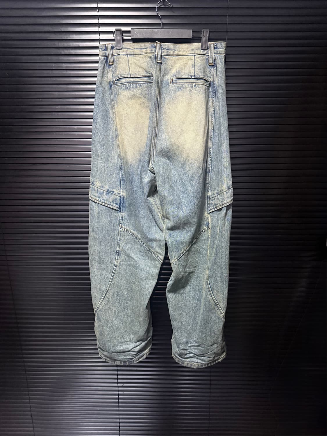 인템포무드 샌드 워싱 데님 바이커 워크 팬츠 커브드 와이드 절개 벌룬 L 상품이미지5