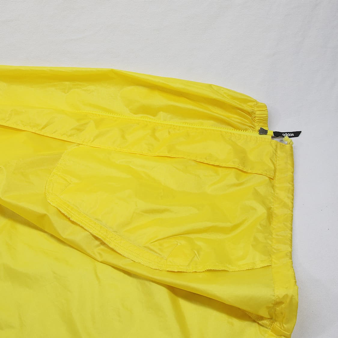 (착용컷) 아디다스 바람막이 자켓 (남성용 110) 상품이미지8