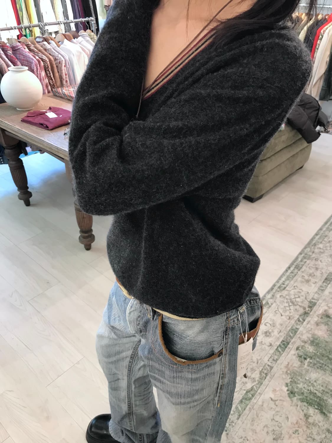 시슬리 브이넥 니트 상품이미지4