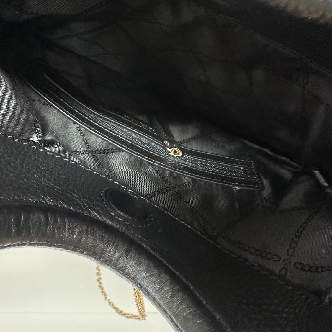 마이클코어스 블랙 레더 로지 토트백 크로스백 상품이미지5