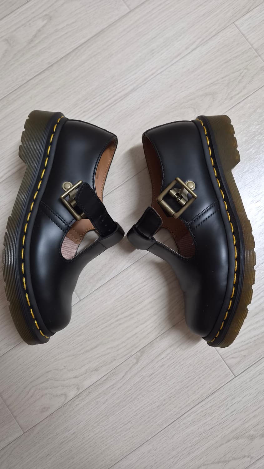 닥터마틴 폴리 스무스 220 상품이미지2