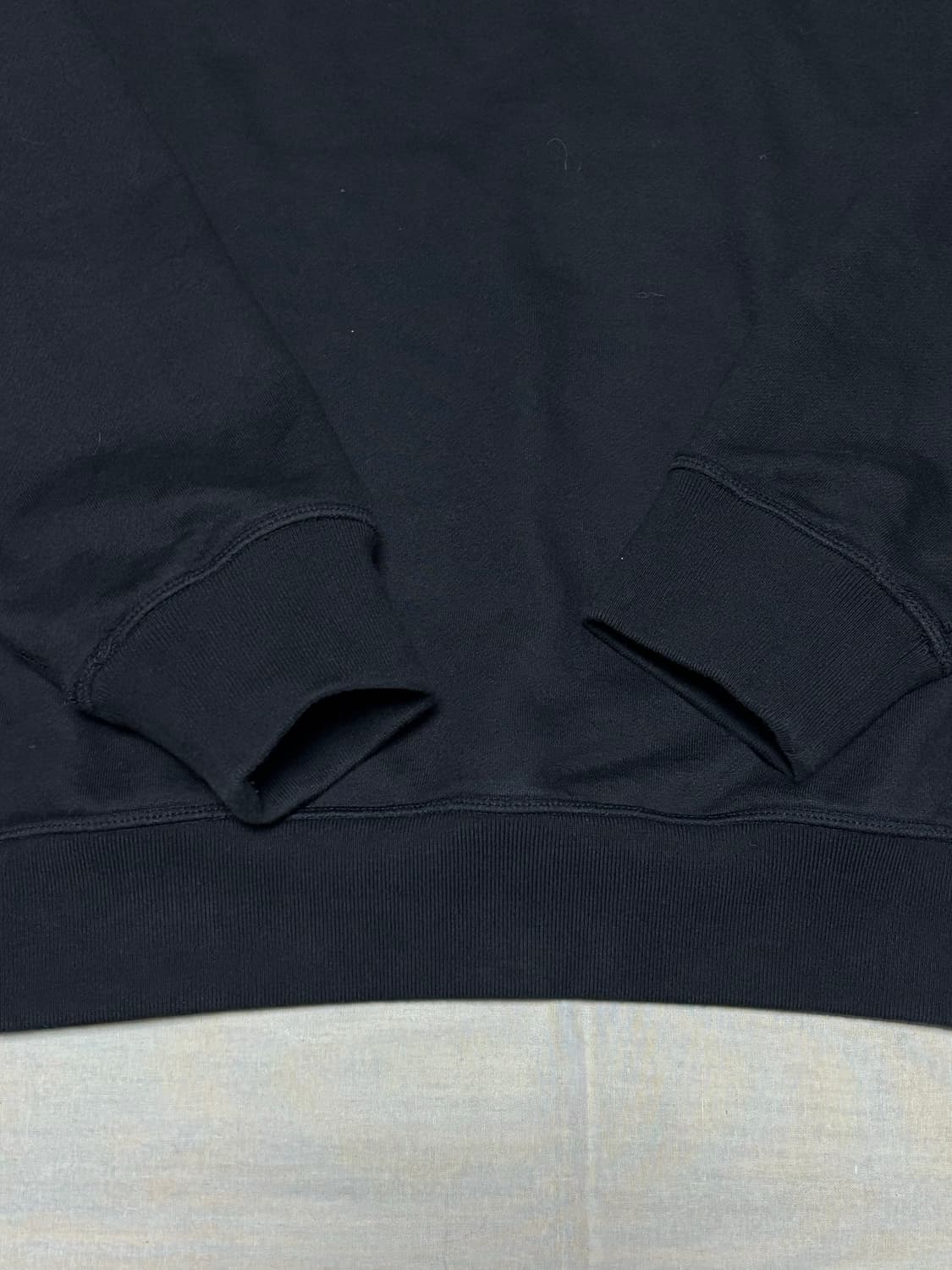 25년 구매) 우영미 백로고 맨투맨 [50] 상품이미지4