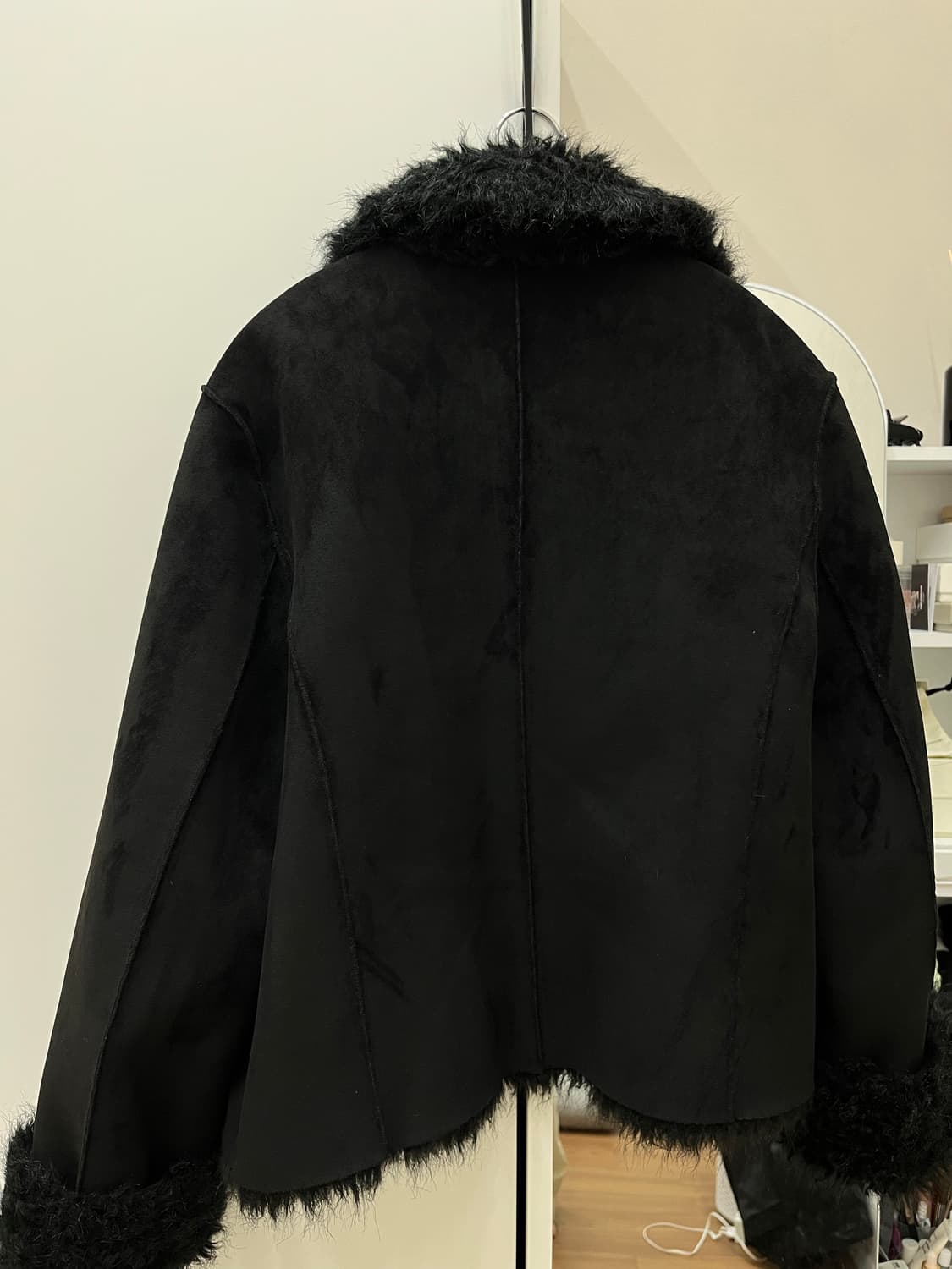 Lo61 ida 무스탕 블랙 상품이미지2