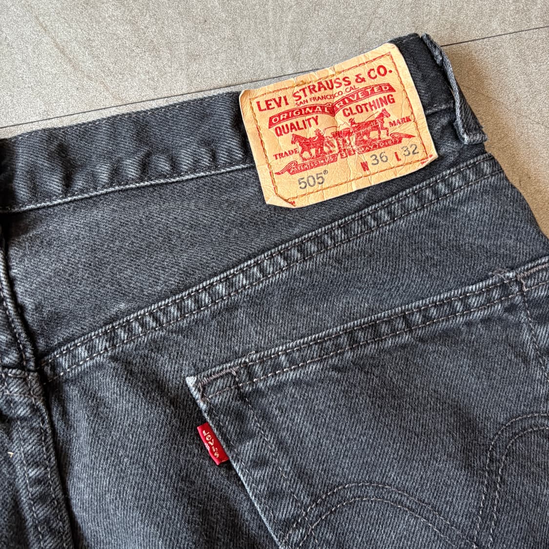 리바이스 505 데님 블랙 팬츠 상품이미지10