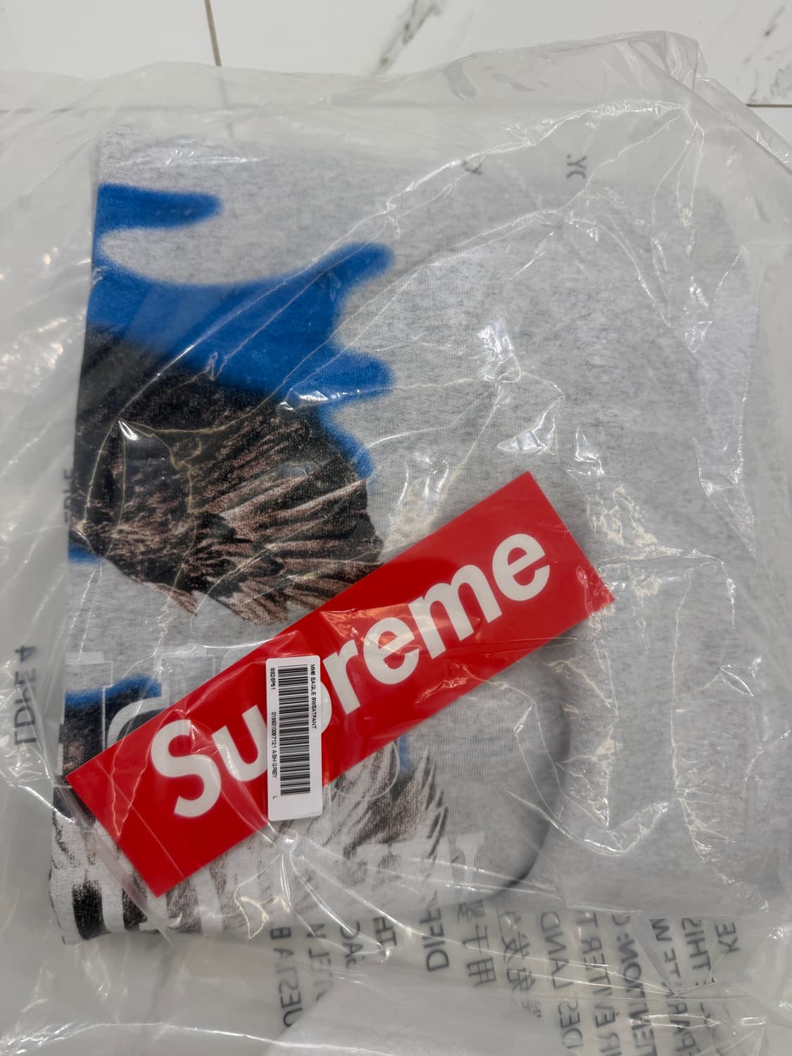 슈프림 x MM6 메종 마르지엘라 이글 스웨트팬츠 애쉬 그레이 - 26S 상품이미지2