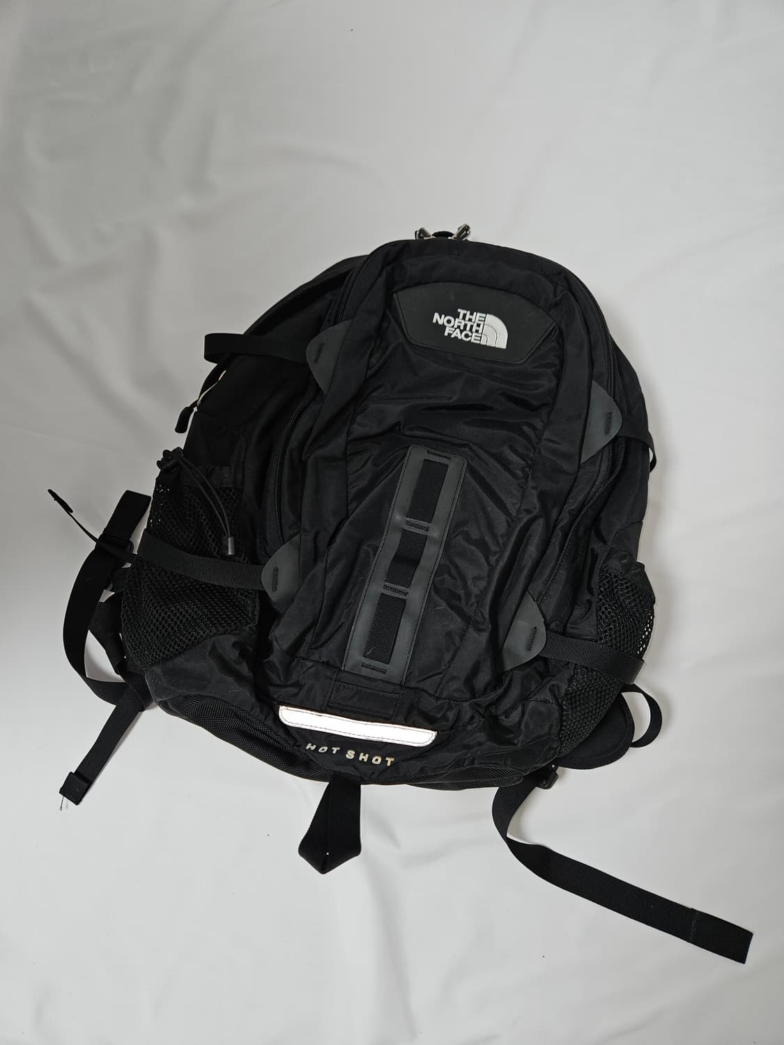 노스페이스 핫샷 백팩 가방 스포츠 트레일 블랙 28L 상품이미지1
