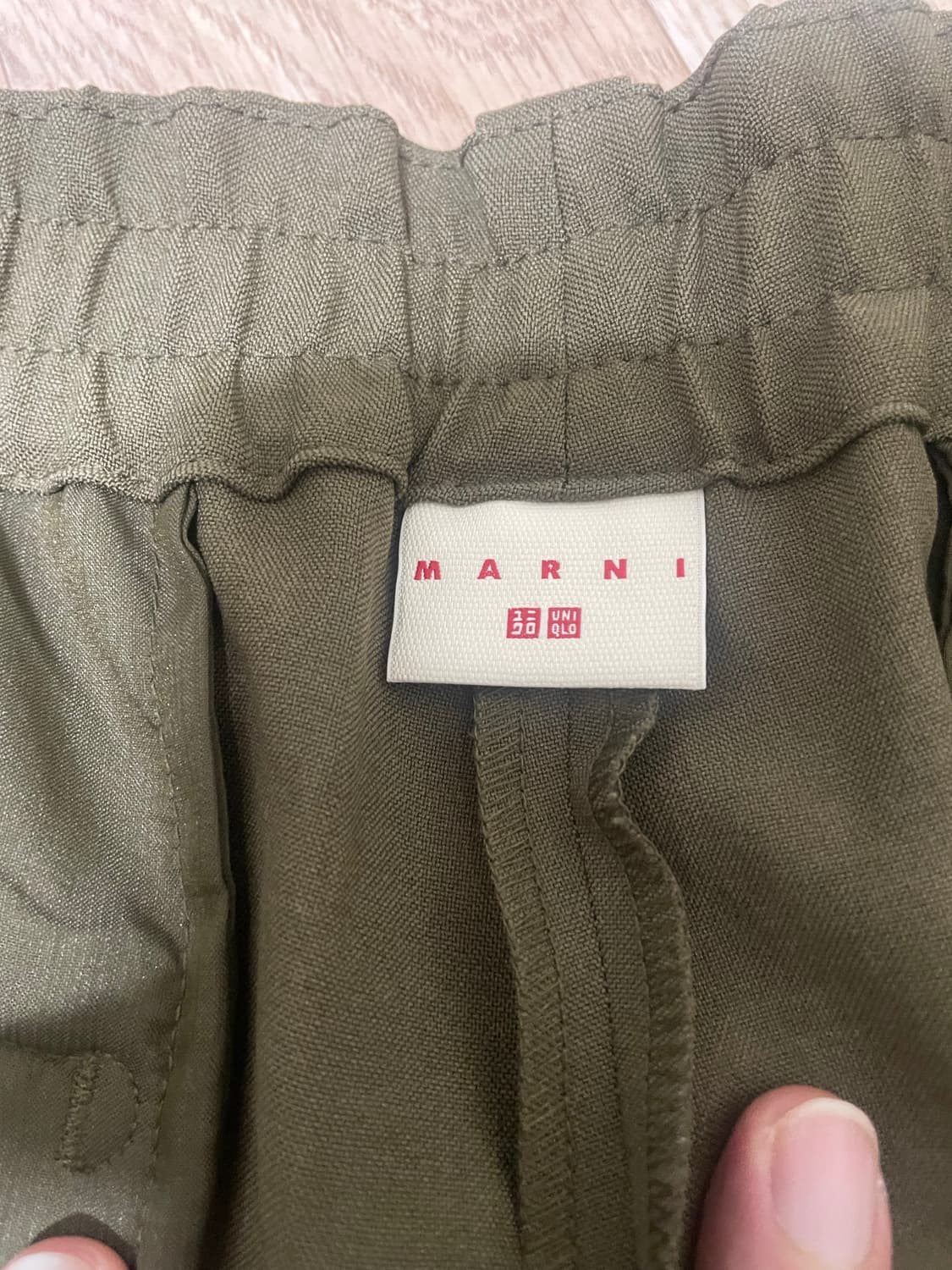 MARNI 마르니 유니클로 카키색 면바지 상품이미지6