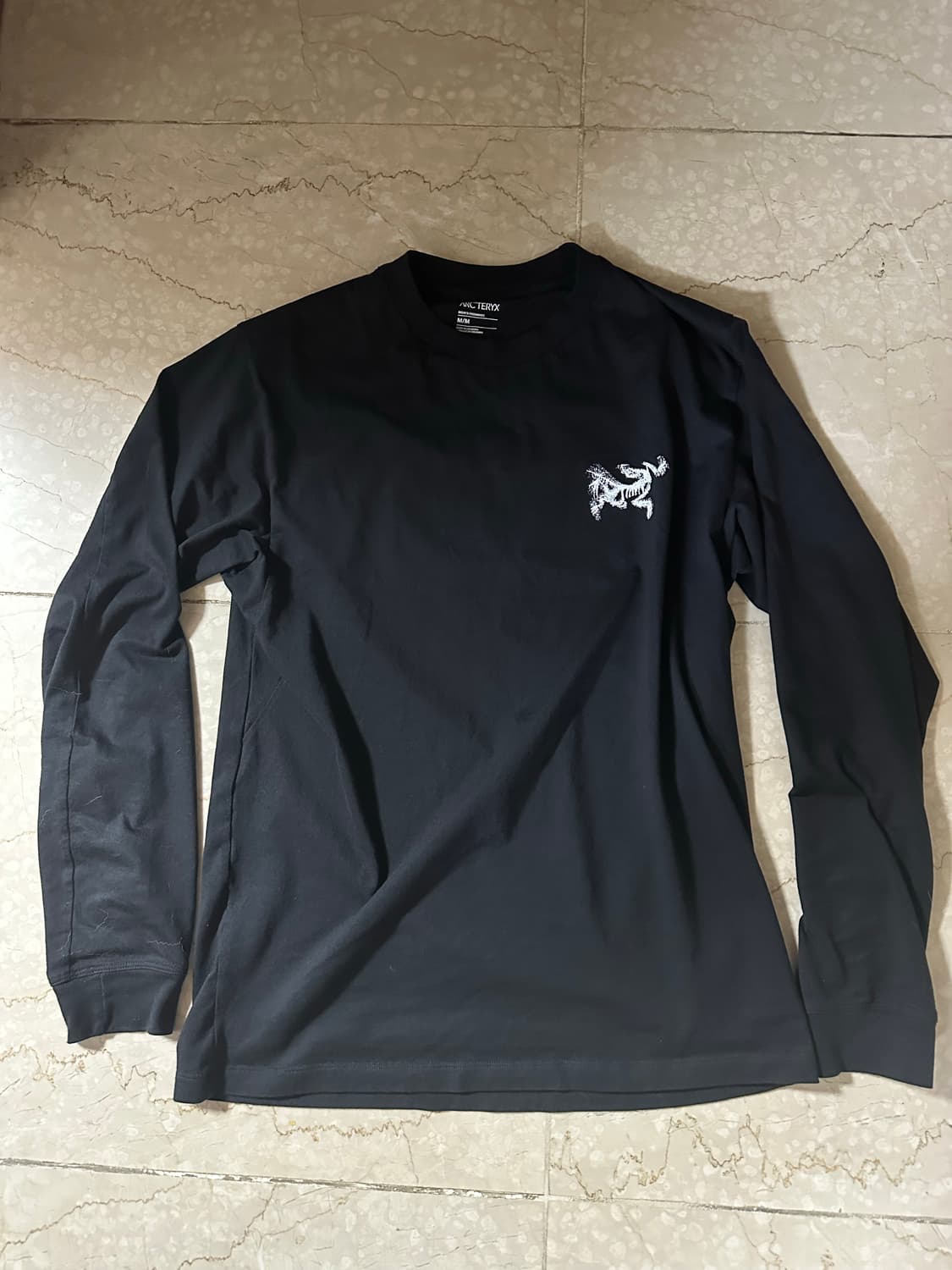 아크테릭스 롱슬리브 상품이미지1