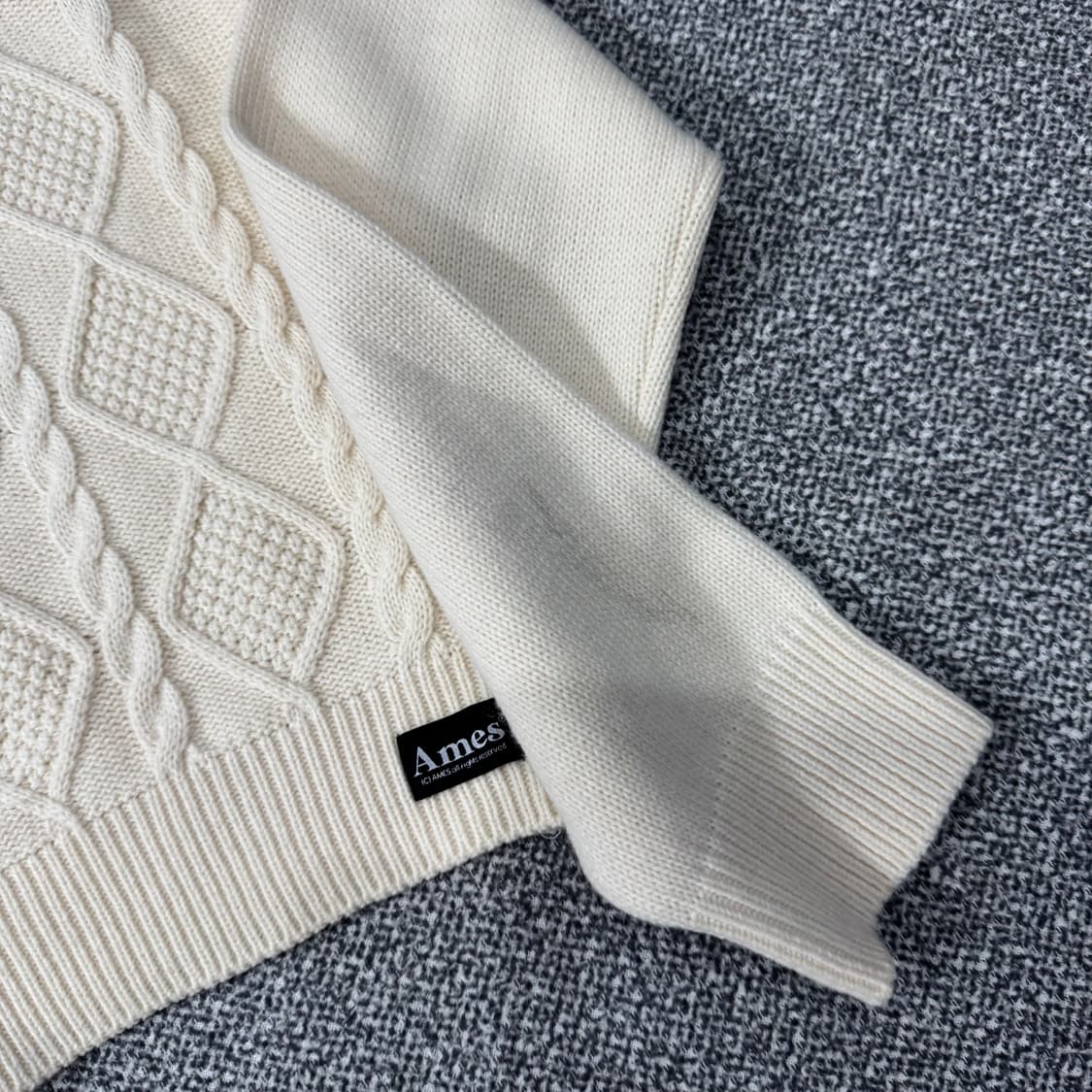 Ames 크롭 케이블 니트 가디건 상품이미지3