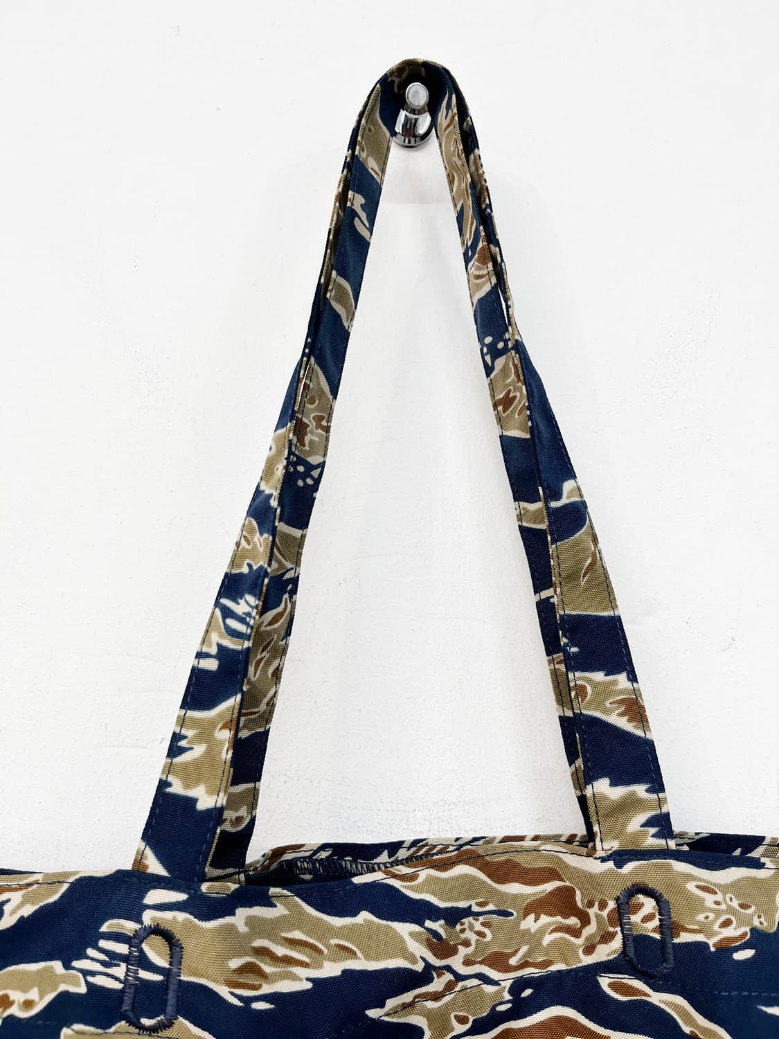 헬리녹스 타이거 카모 에코백 상품이미지4