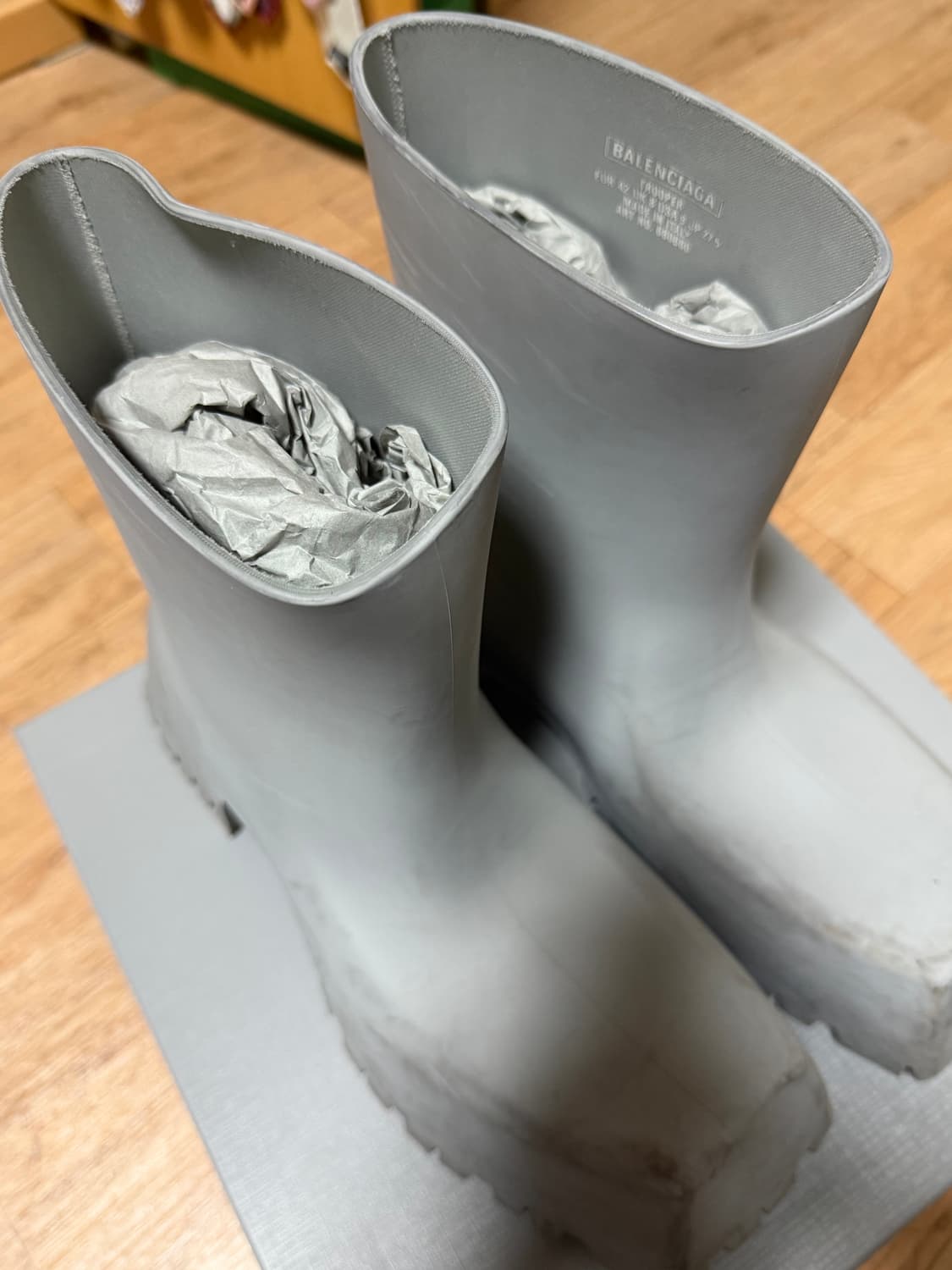 발렌시아가 트루퍼 42 상품이미지2