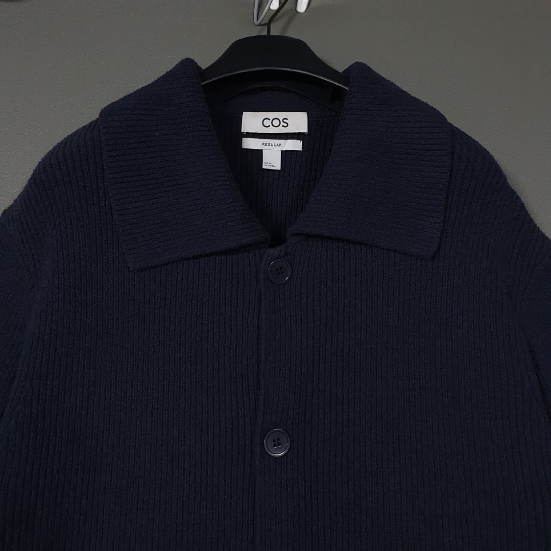 실측 L (100) COS 코스 부클레 니트 스웨터 가디건 네이비 이동휘 상품이미지4