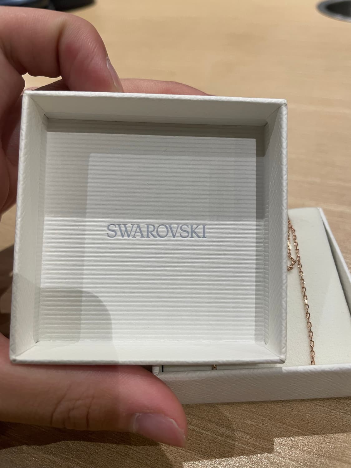 Swarovski 다즐링 스완 목걸이 상품이미지3