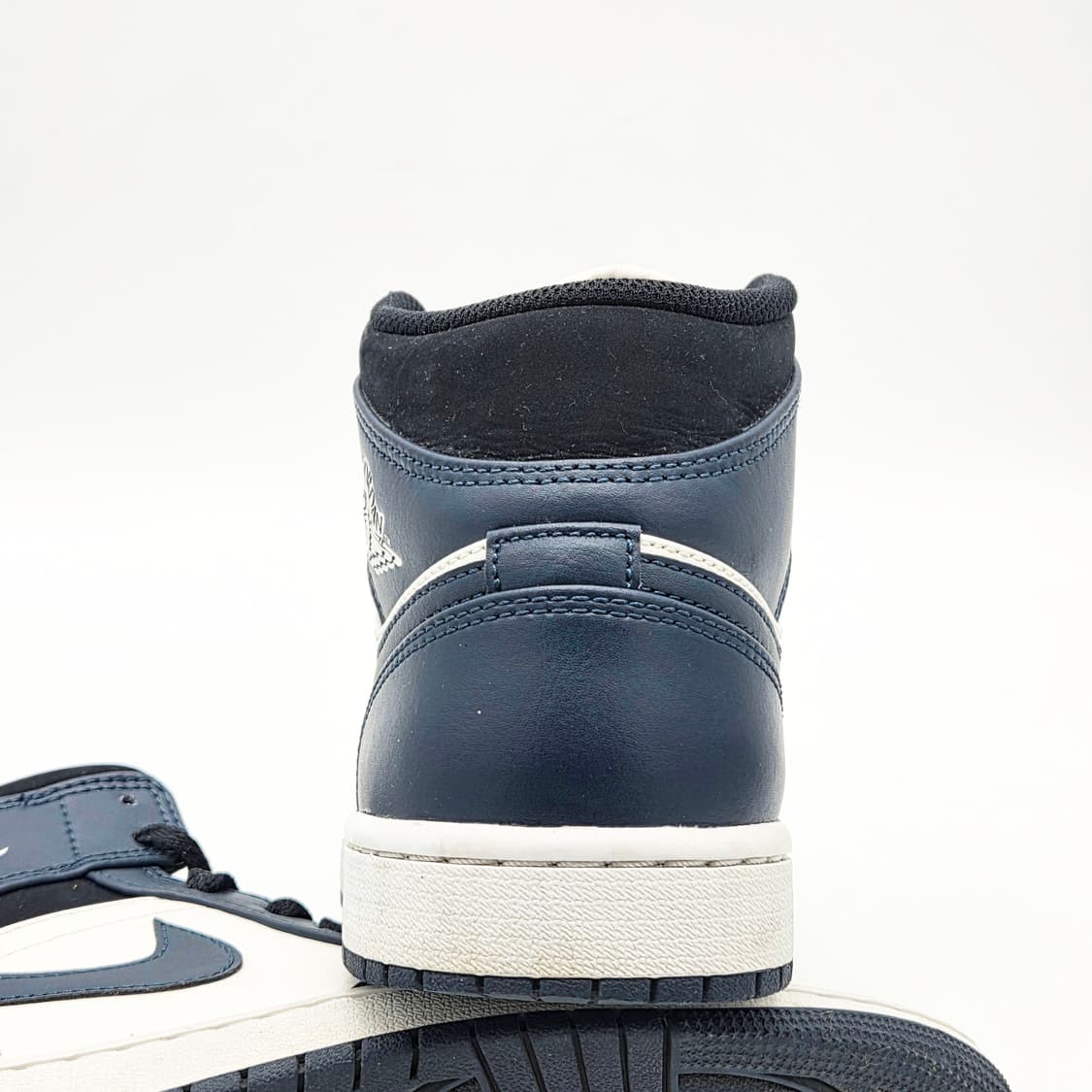  나이키 에어 조던 1 미드 다크 틸 (255) 상품이미지2